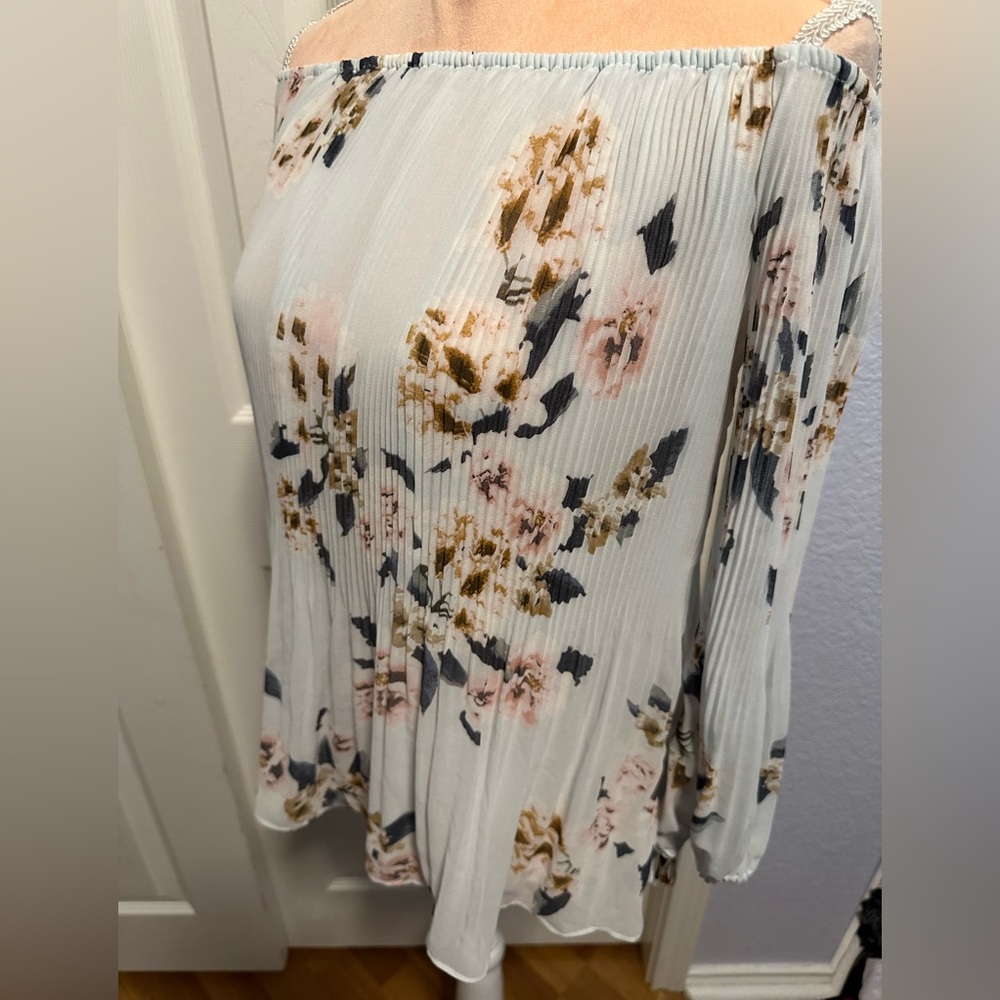 Tribal Women's Blue Floral On and Off Shoulder Plisse Blouse